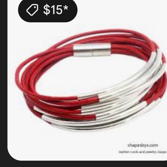 Vibrant Red Leather? Bracelet with Silver Circle Charm - Picture 5 of 5